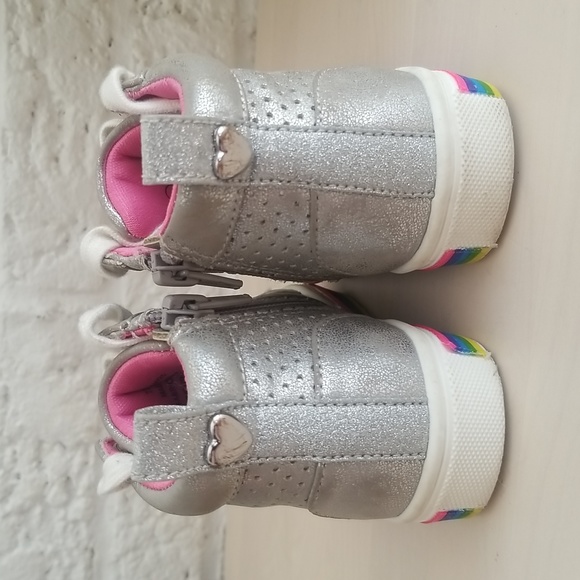 Silver/Shoes Toddler Size 7 - Picture 2 of 11